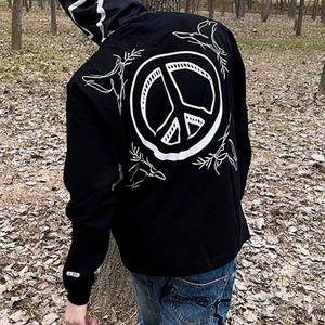 【DRIP3309】VNKD Peace Hand-Drawn Design Long-Sleeved Tee