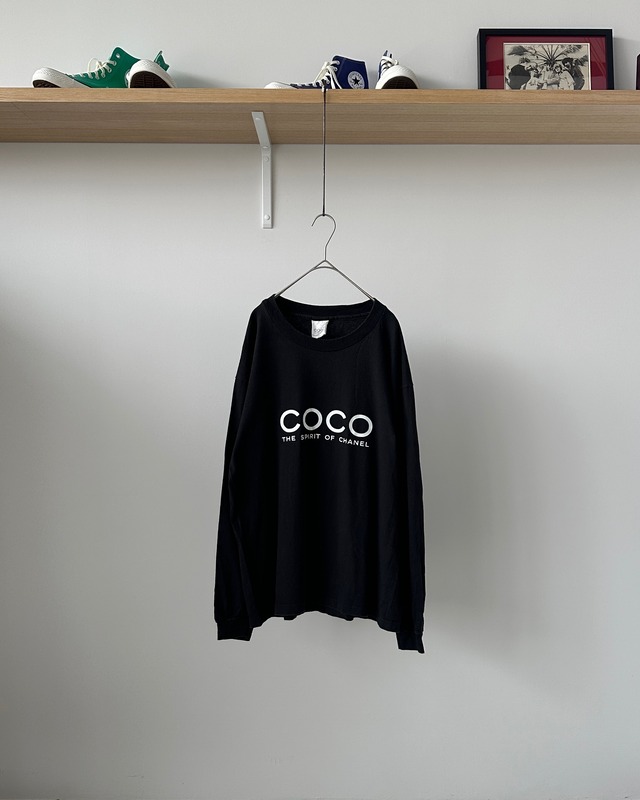 -COCO CHANEL- Vintage 90s L Long Sleeve Print T-Shirt made in USA