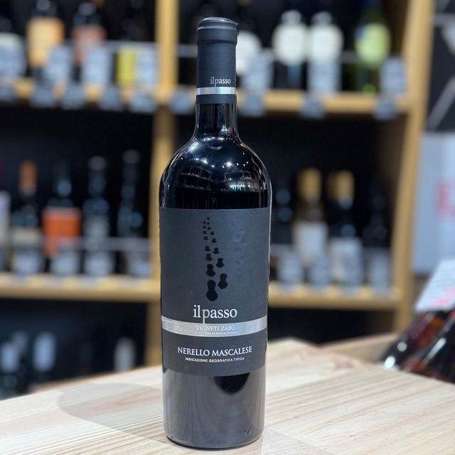 【イル　パッソ　ネレッロ　マスカレーゼ】ヴィニエティ　ザブ 750ml