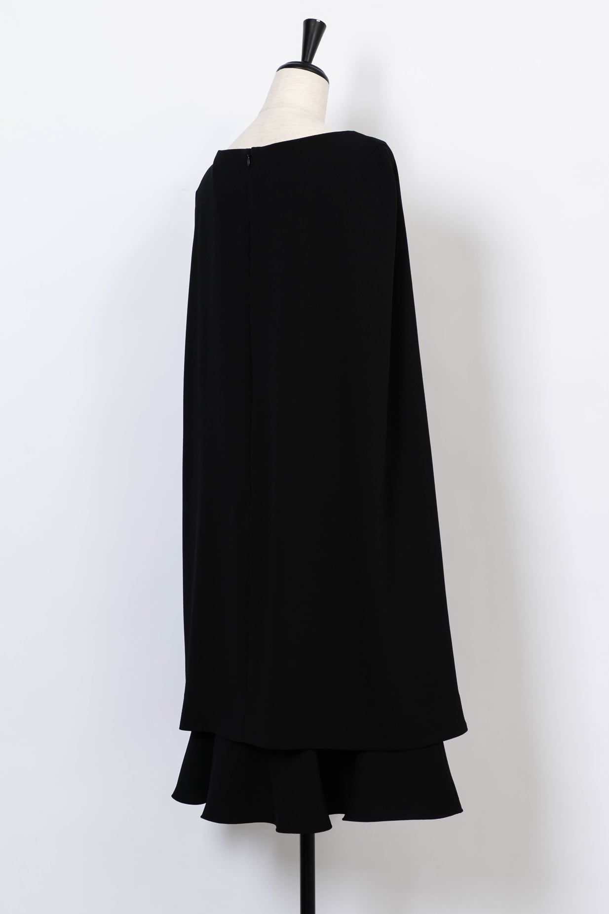 Pearl Cape Dress BLACK | Arobe OFFICIAL ONLINE STORE