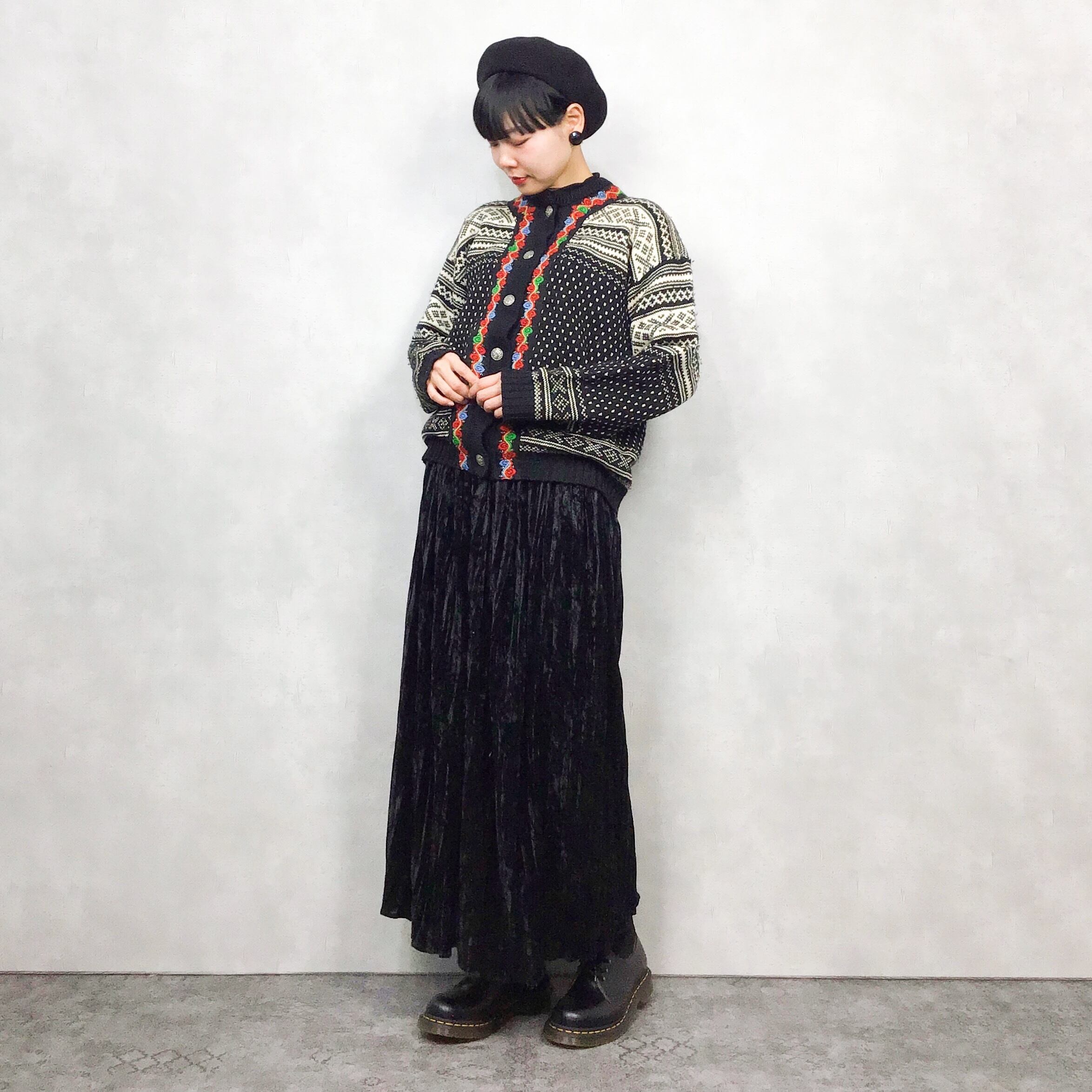Sporty wool knit cardigan