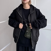 【受注予約:3月上旬入荷予定】異素材ドッキングフーディーvest/ブラック