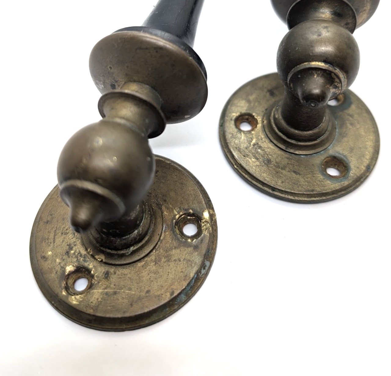 パリのアンティーク　真鍮のドア金物