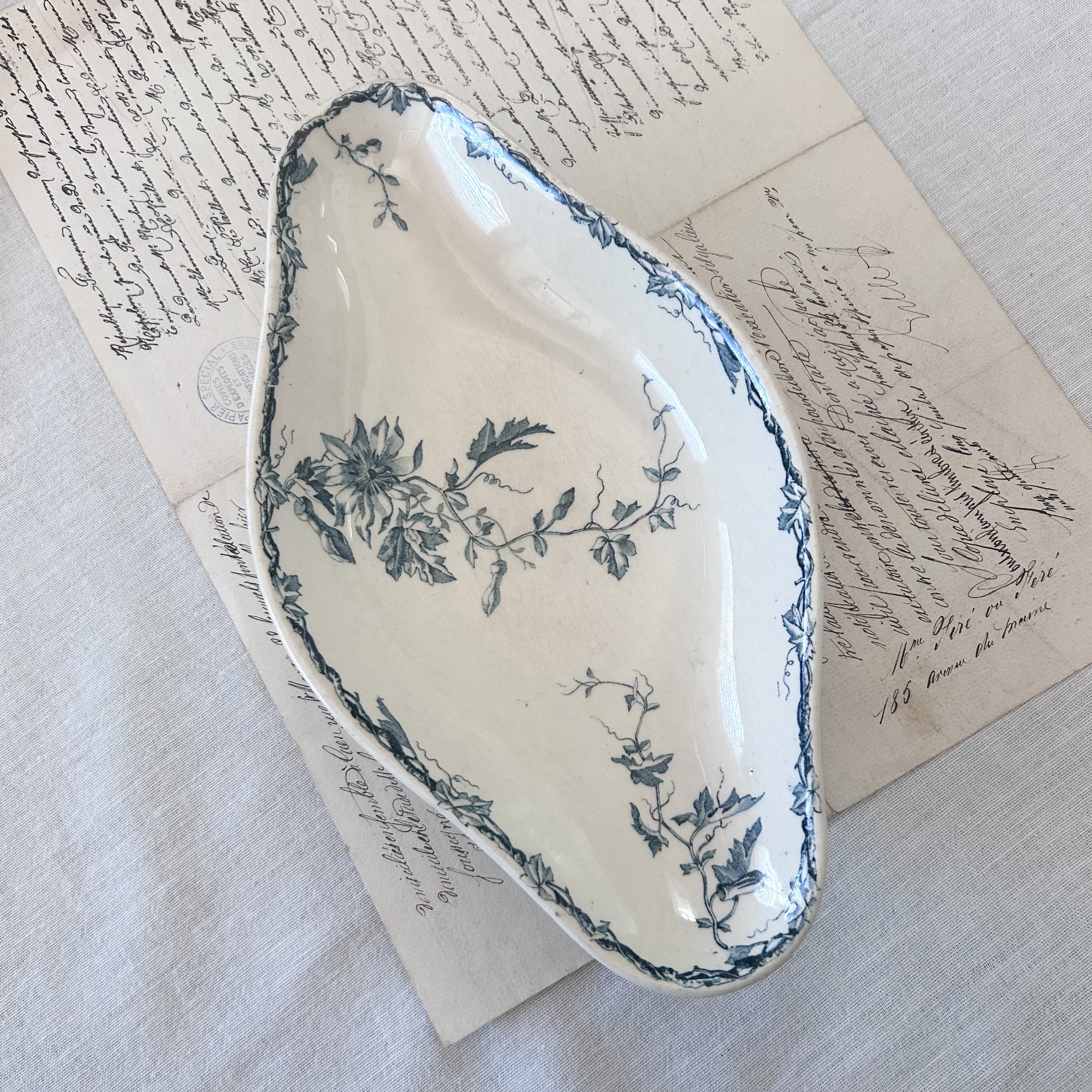 ラヴィエ | ｱﾝﾃｨｰｸ ﾎﾞﾝﾇ ｼｬﾝｽ