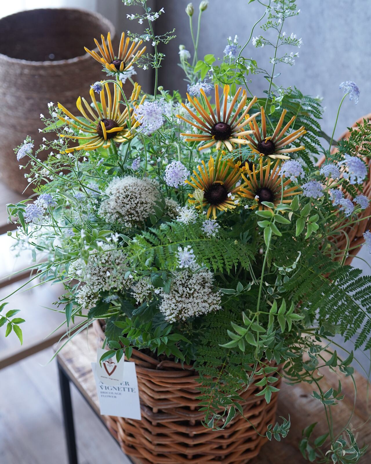 寄せ植え 花□季節の花のブリコラージュフラワー 塗り替え