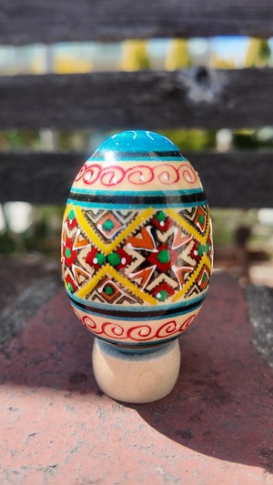 装飾用木製プィサンカ（イースターエッグ）with stand　コロミヤモデル