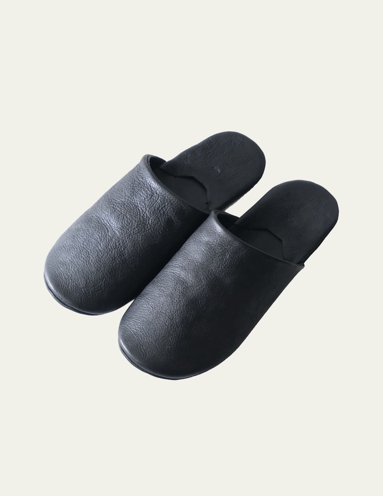 FUJITO Leather Slippers Black