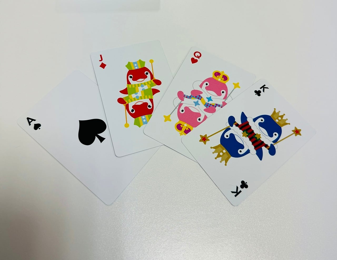 総柄　プリント　ラップ　エプロン　個性的　珍品　トランプ　女　メッセージ　白　赤 KIMONOMACHI エプロン 「白色フラワー 浅葱麻の葉 濃紺七宝 オレンジ