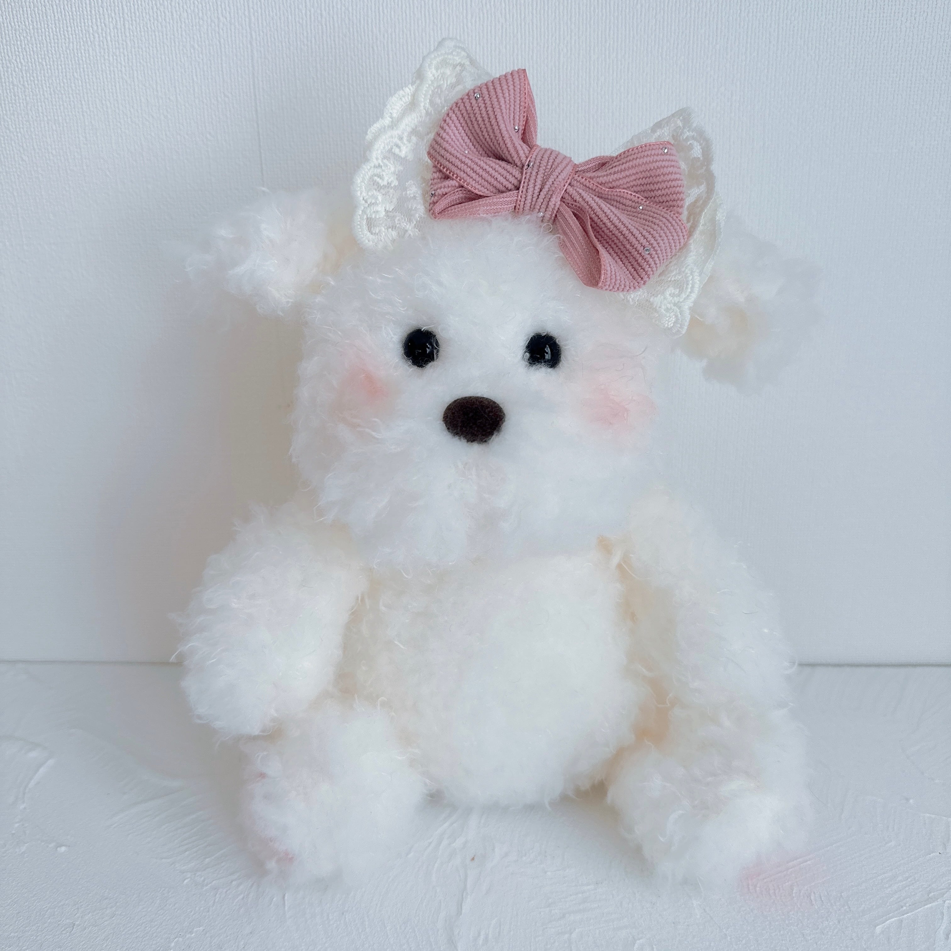 レースくすみピンクリボンヘアバンド（後ろ支え付き）