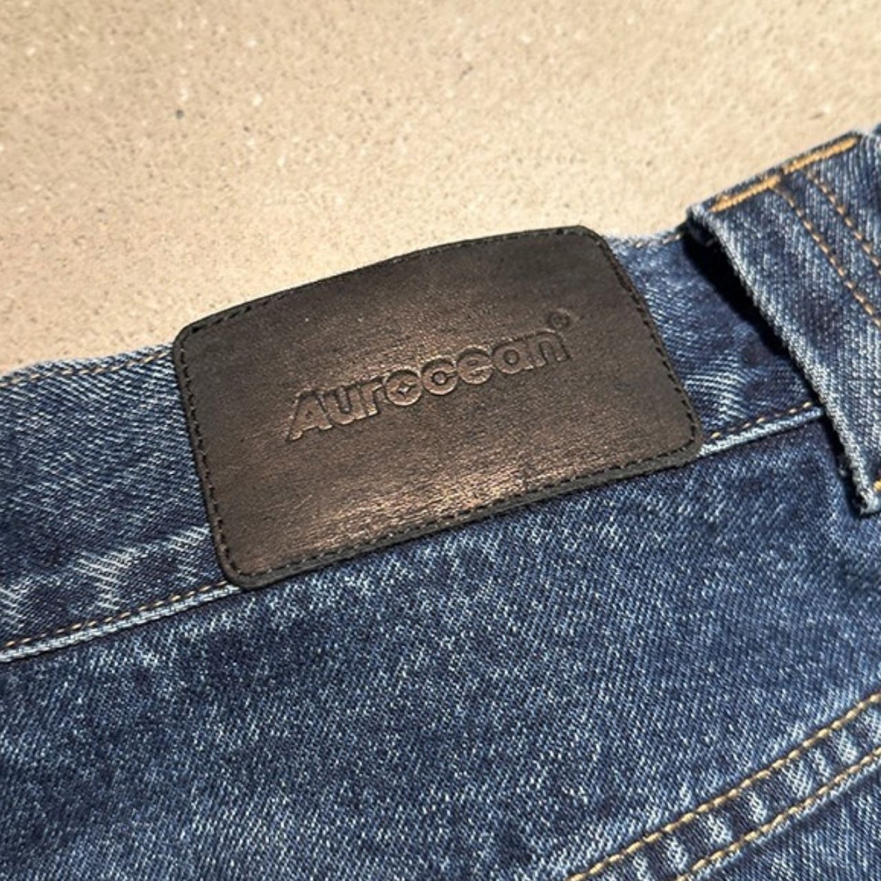 ダーティーダークブルーウォッシュドデニム　1061