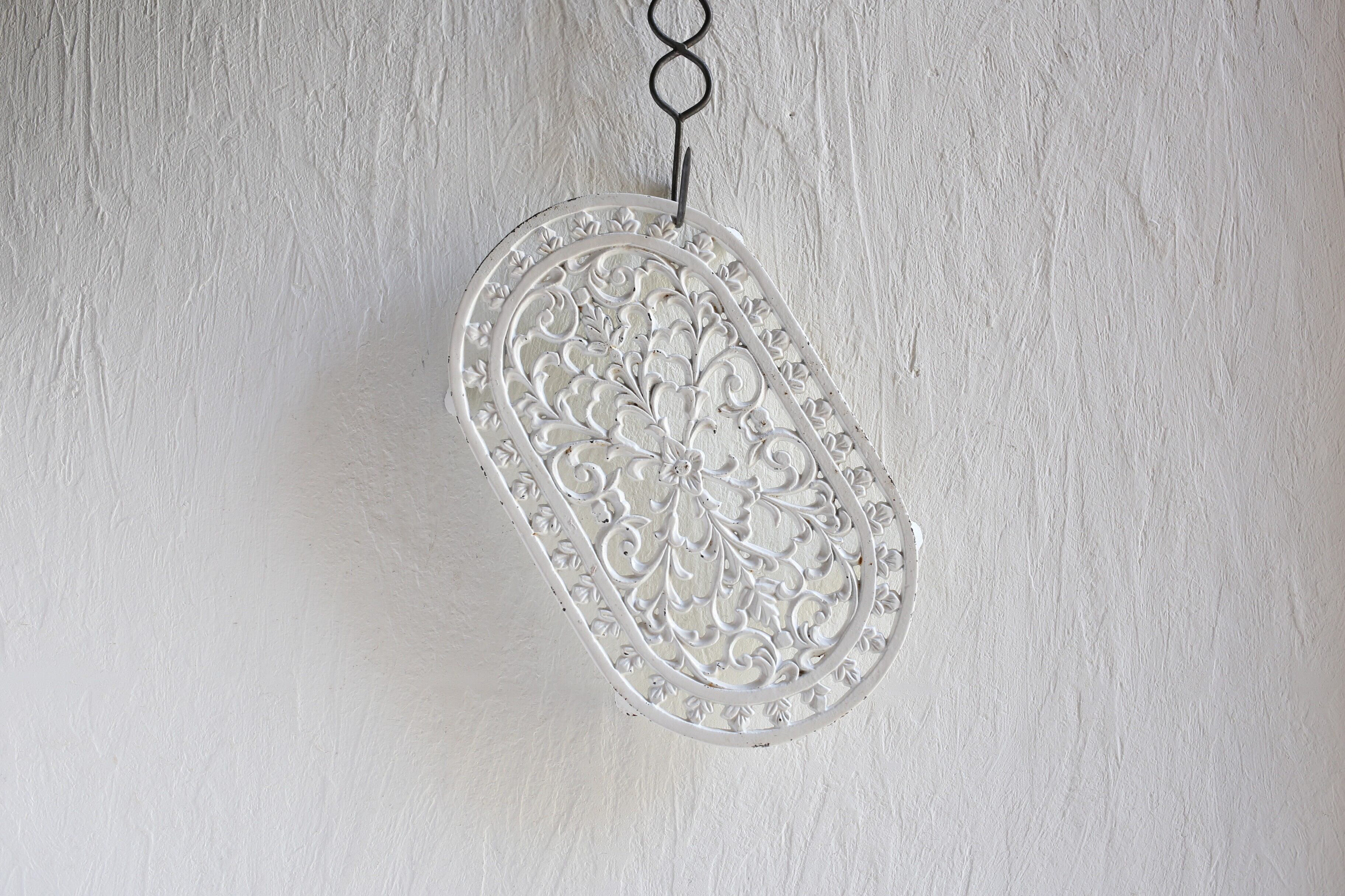 フランス アンティーク ヴィンテージ 鍋敷き トリベット アイアン製 白 N-06638