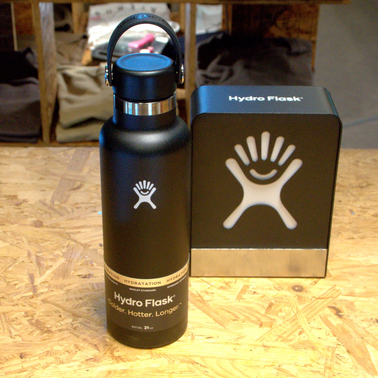 Hydro Flask 21oz Standard Mouth Black | WATERS boutique of