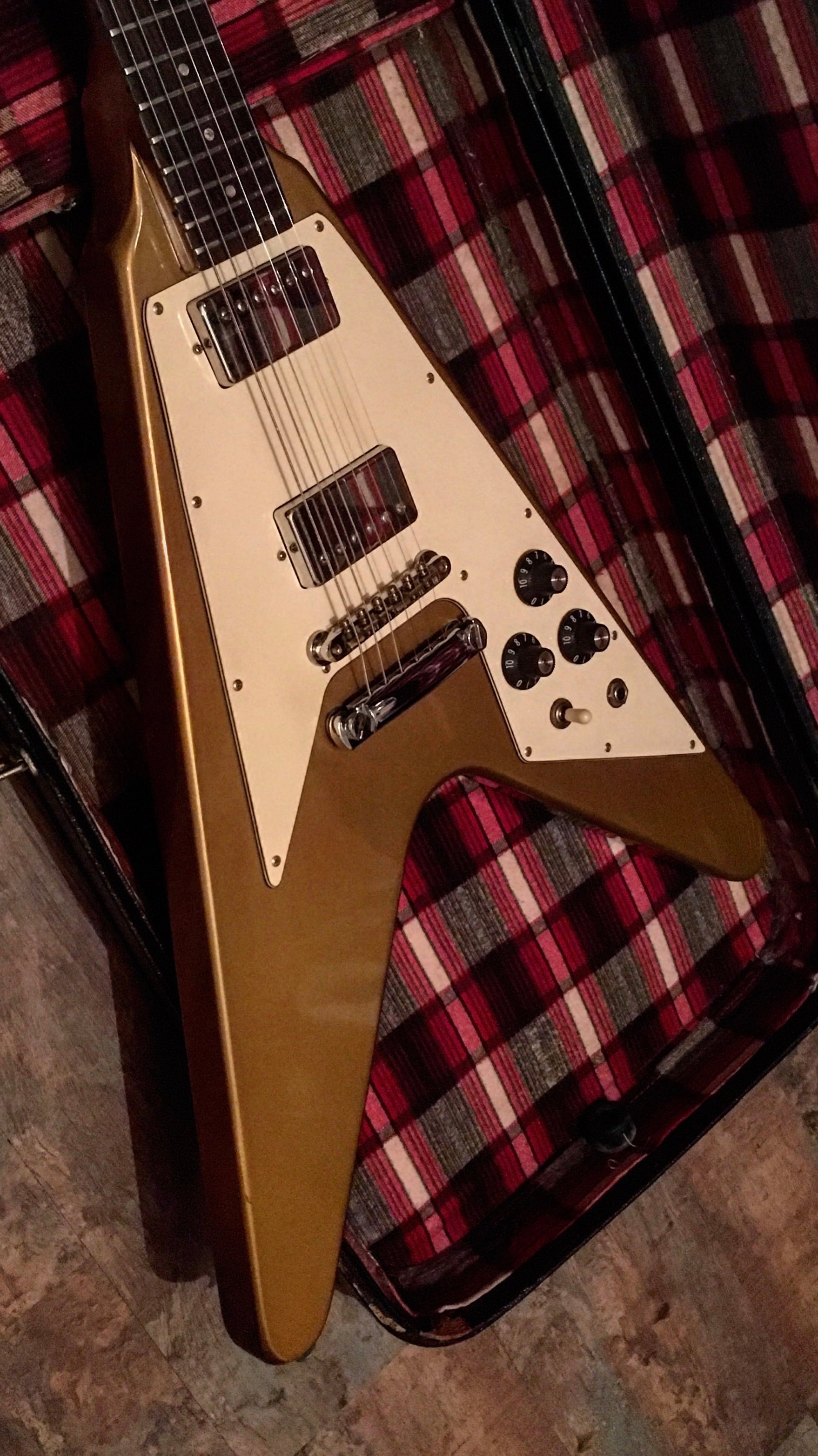 VINTAGE 1980年製 Gibson Flying V Gold【フルオリジナル／レアカラー