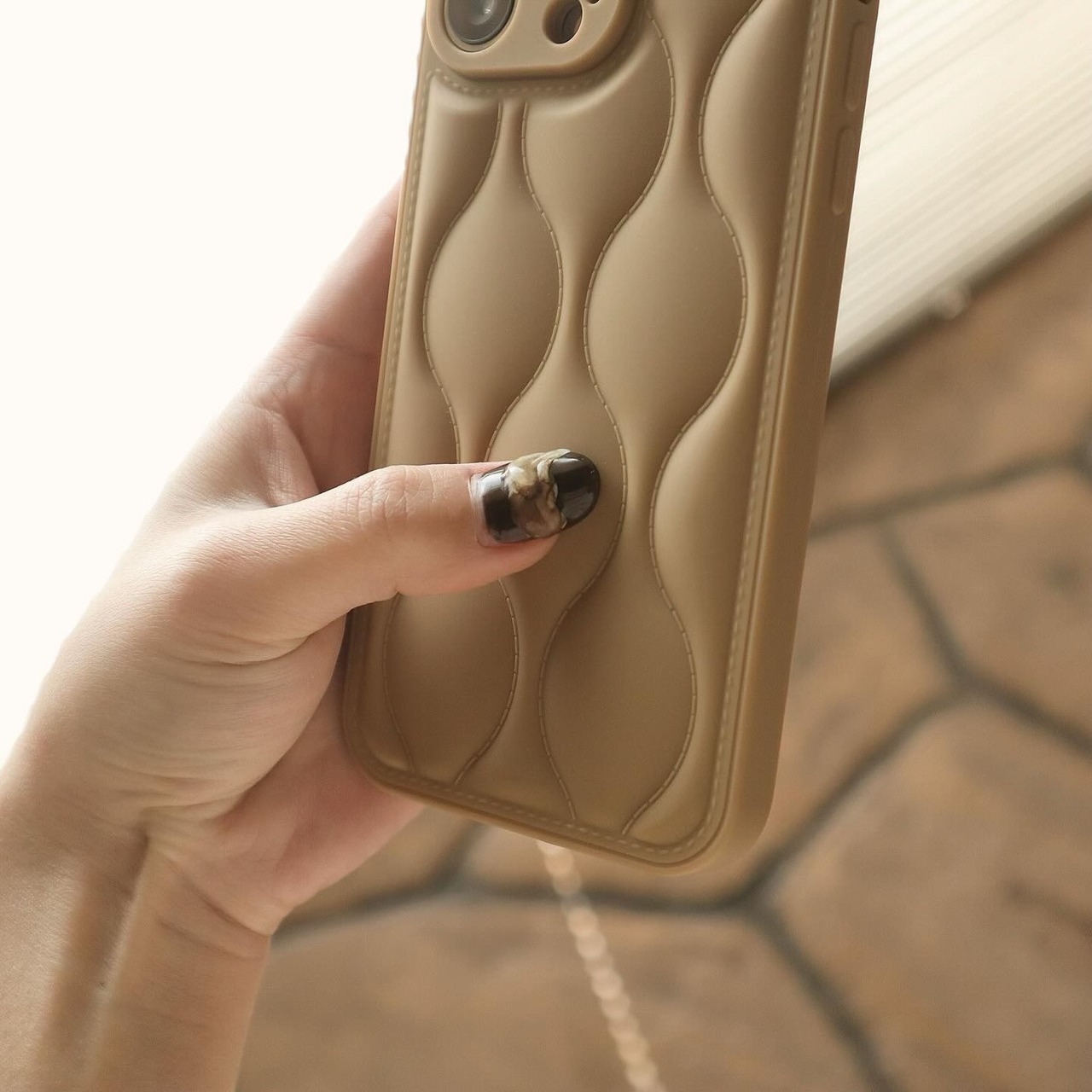 ［ phone case ］plump brown