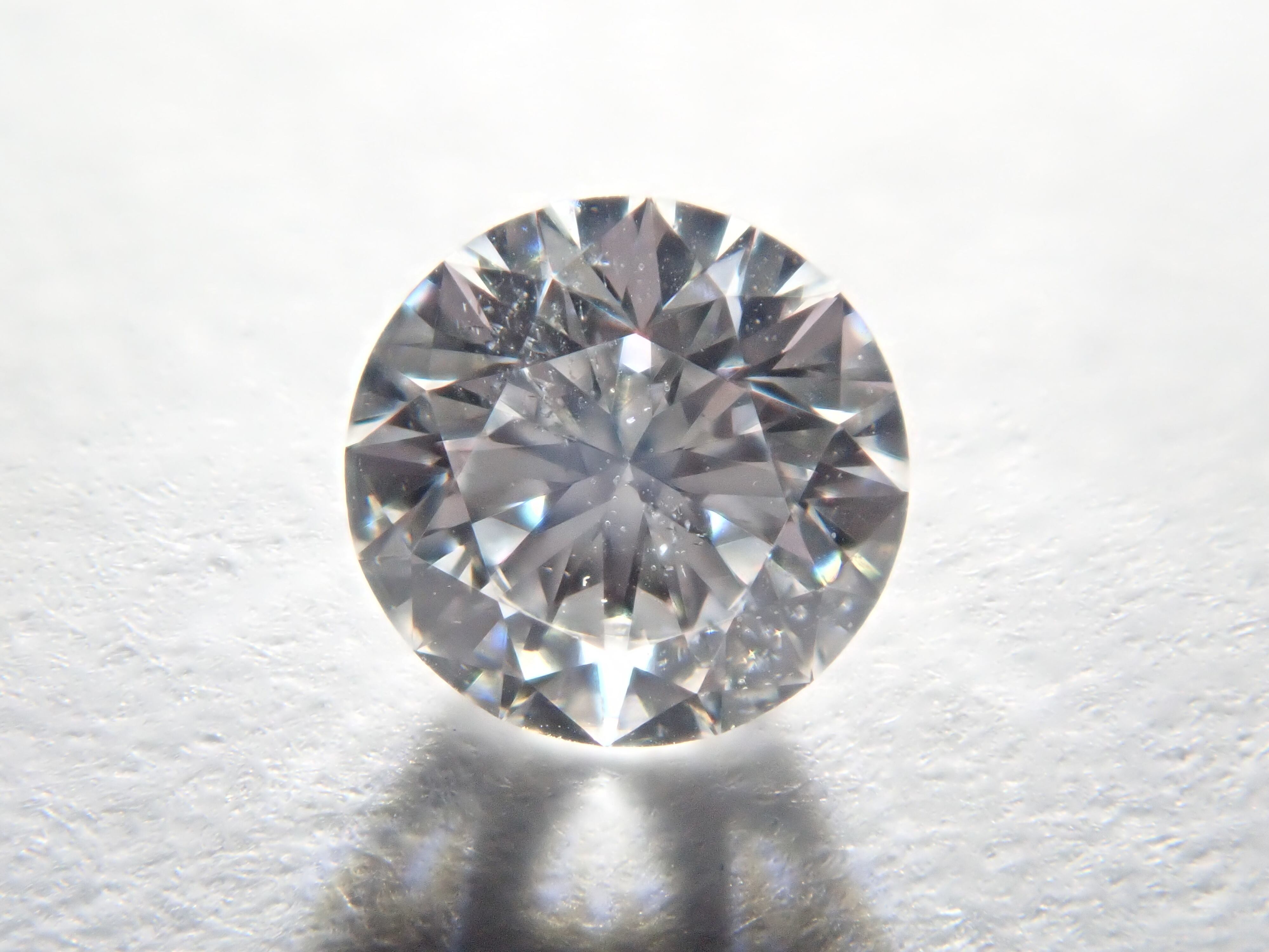 ダイヤモンド 0.112ct(F,SI2,3EX,H&C,中宝ソーティング付き) | Gem 