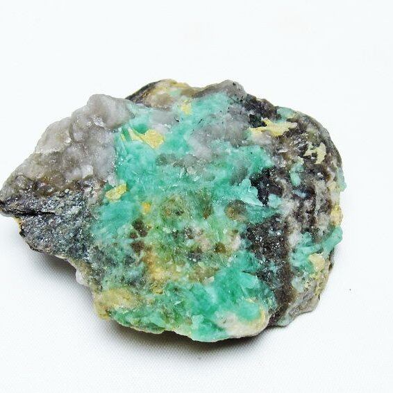 エメラルド 原石 一点物 おまかせ便 171-5535