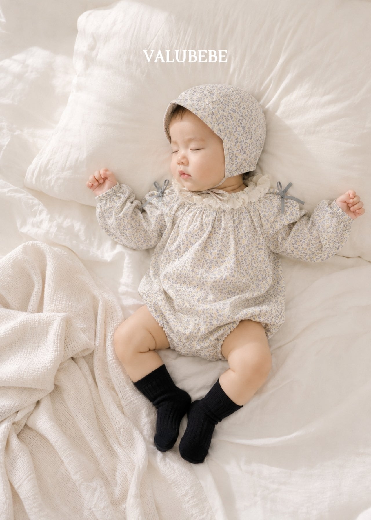送料無料【予約】/ フラワーリボンロンパース / valubebe