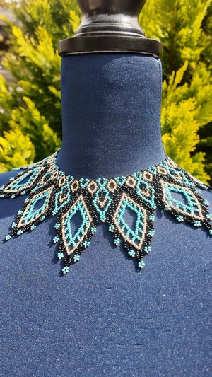 クリザ・シリャンカ エメラルド（ウクライナ伝統手工芸・最高品質ビーズアクセサリー）