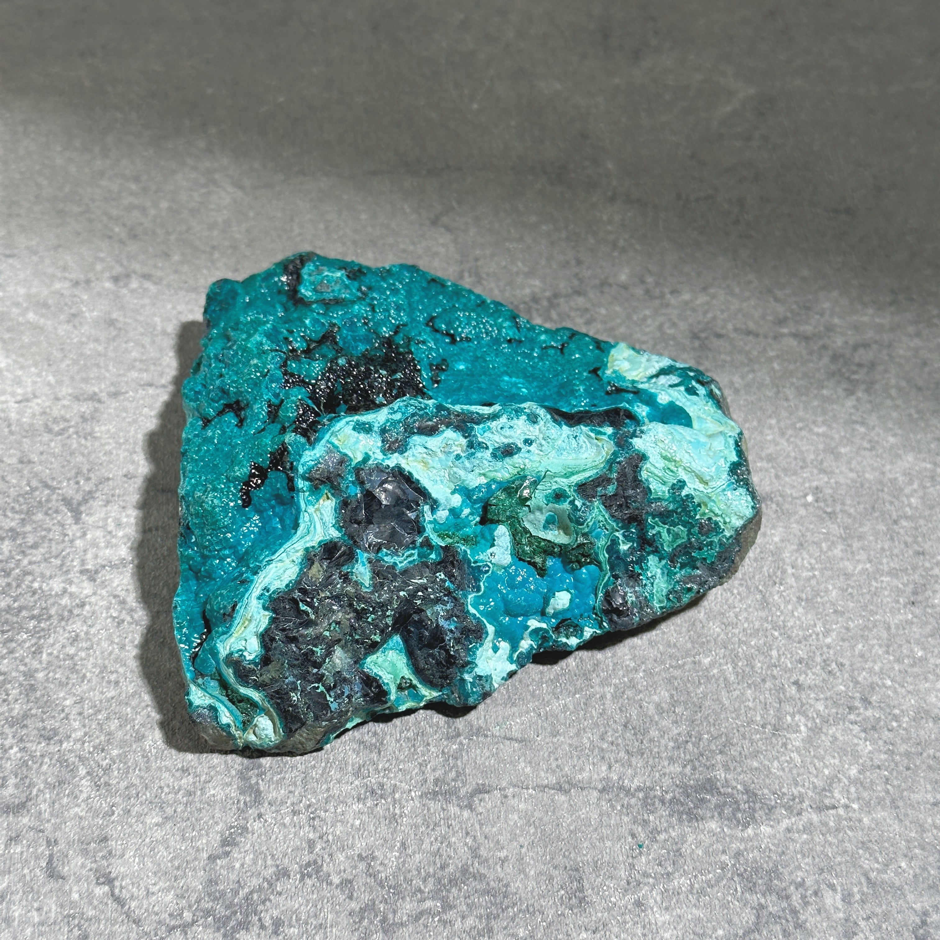 マラカイト/クリソコラ混合石　ハーフカット クリソコラ マラカイト マラカイト with クリソコラ（マラコラ