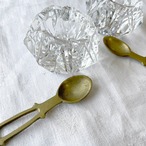 スパイス入れ　塩コショウ　クリスタル小物入れ　スプーン付き  ガラス小物　真鍮　19twa28