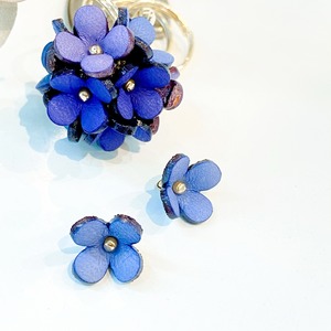 【３D(立体)本革フラワーパーツ】カランコエ(ピン付きタイプ）ペールラベンダー２個セット