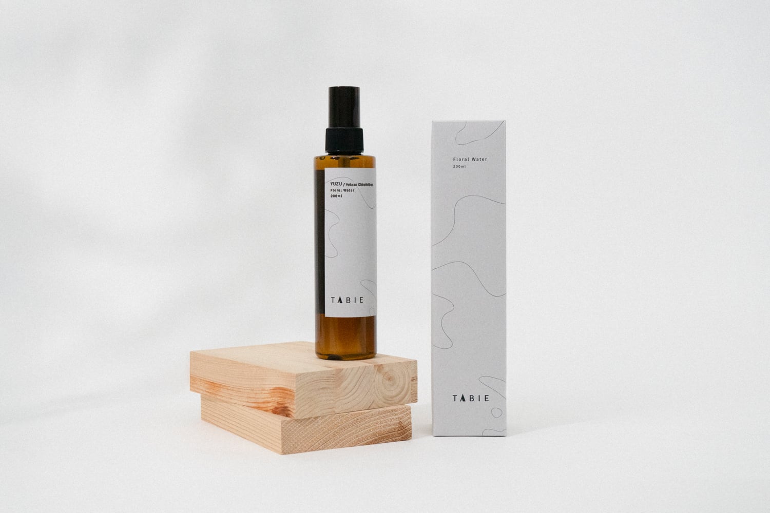 HINOKI 枝葉 / Chichibu - Floral Water | 秩父アロマラボが届ける