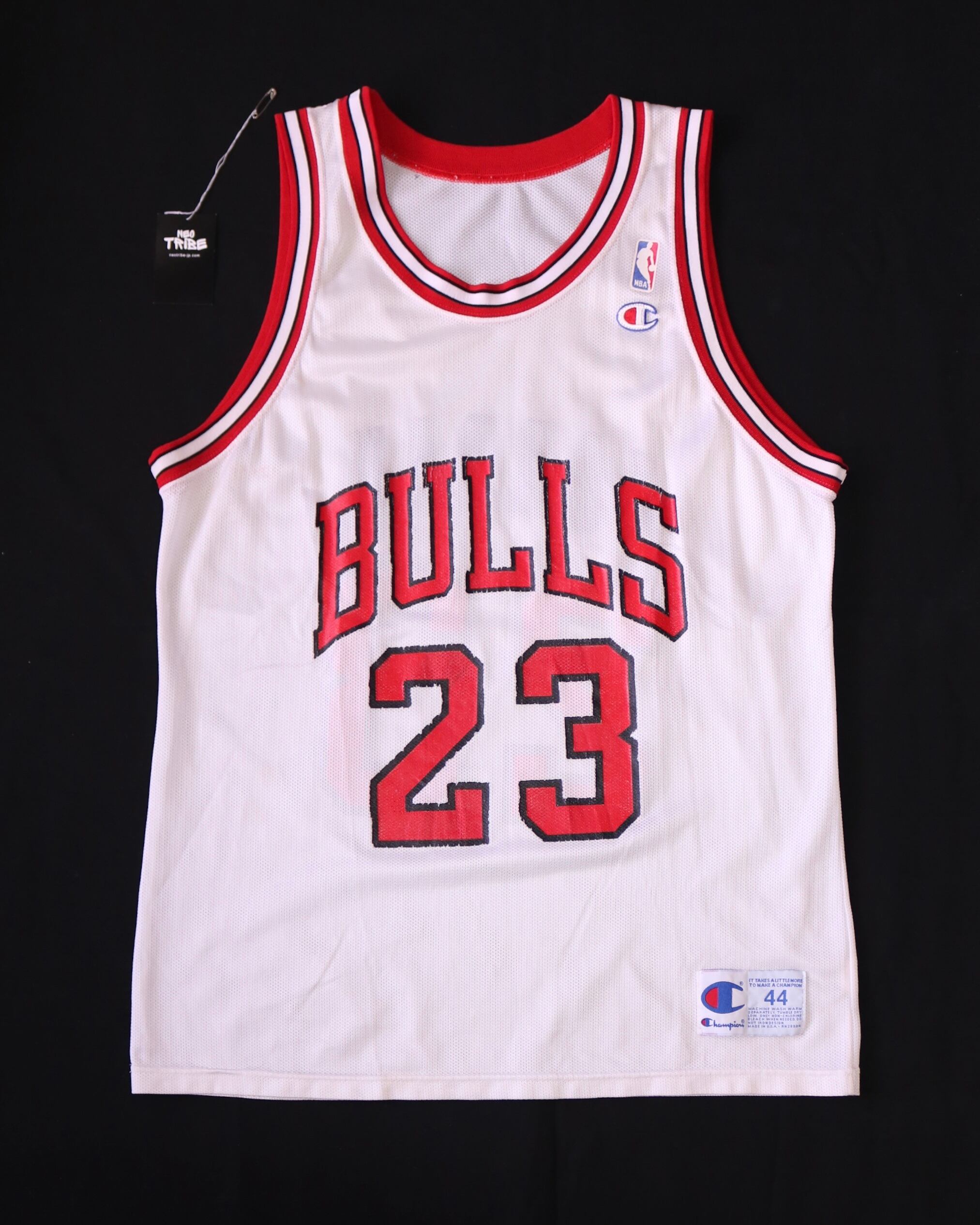 古着】CHAMPION NBA BULLS Michael Jordan 23 Jersey Top White/Red Size 44 (M) |  NEO TRIBE