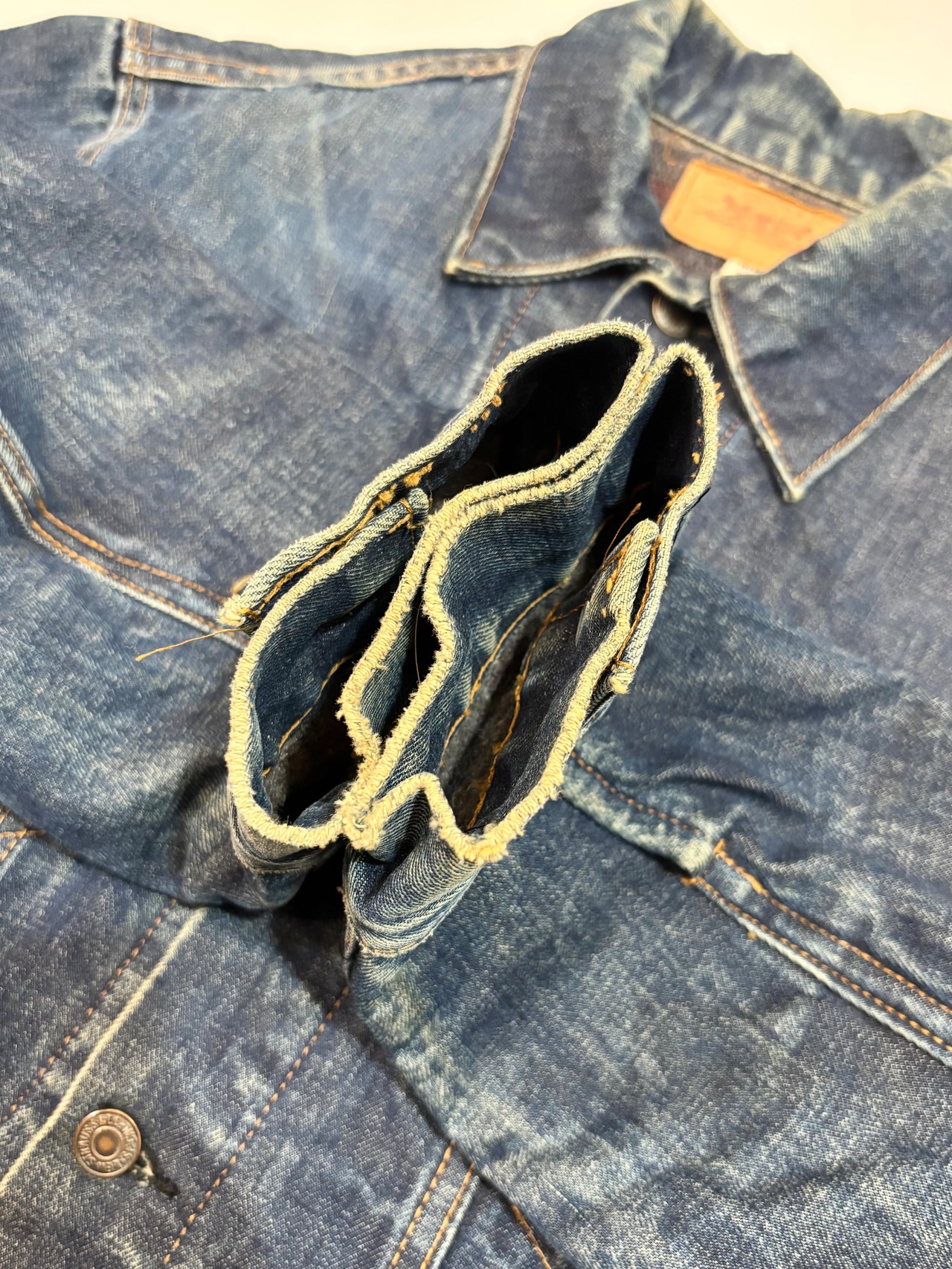 70s Levi’s "70505-0317" DENIM JACKET MADE IN USA Size 42程