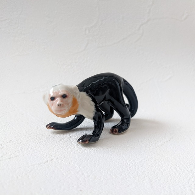 【ミニチュア陶器】 Capuchin monkey~stand~