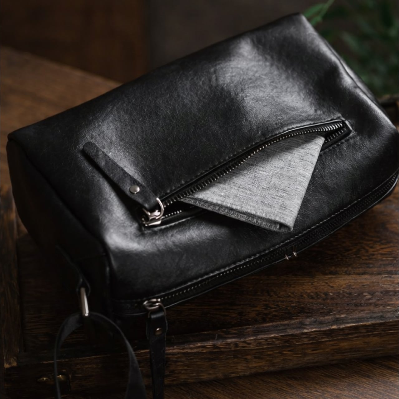 本革 ショルダーバッグ メンズ｜クロスボディバッグ｜リバーシブル仕様