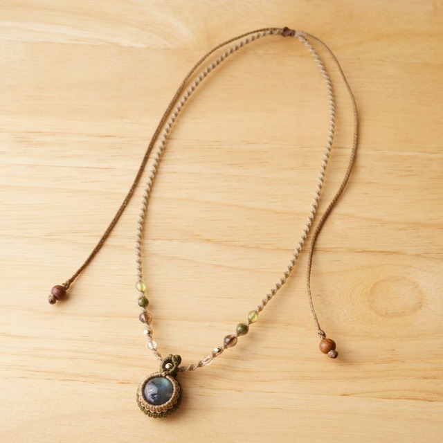 ラブラドライト(マダガスカル産)のマクラメネックレス  - 緑光 - ＜一点物＞