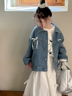 《取寄》 リボン水玉デニムジャケット （ホワイト） KMAI 2025春 韓国子供服 アウター ジャケット ジージャン デニム ドット dot 蝶々結び 女の子 （90~150cm）