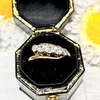 1900年代頃　イギリス　 エドワーディアン　アンティークリング9ct　ダイヤモンド5石?