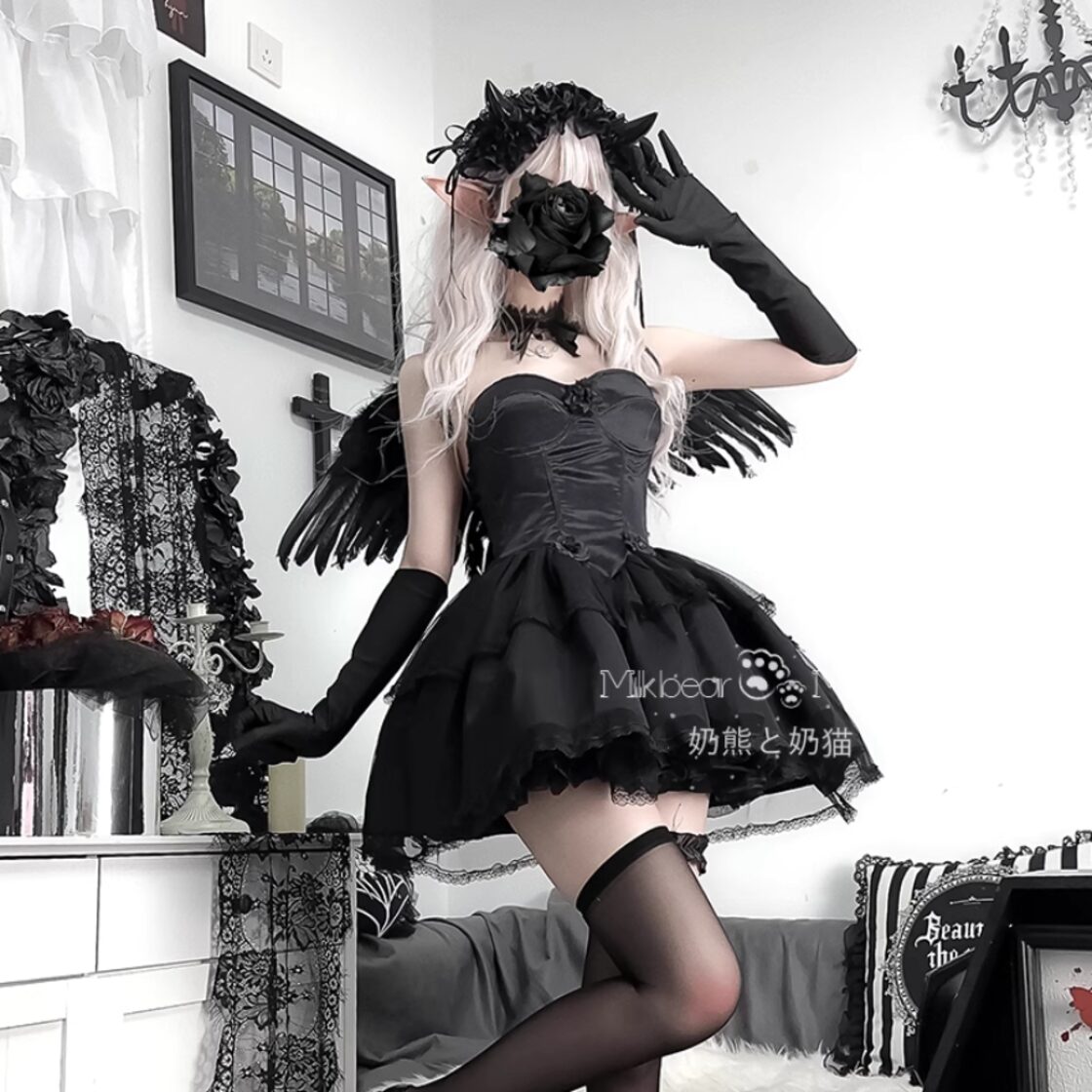 poorゴスロリブラウス　黒　白　モノクロ　原宿　ハロウィンコスプレ poorゴスロリブラウス 黒 白 モノクロ 原宿 ハロウィンコスプレ