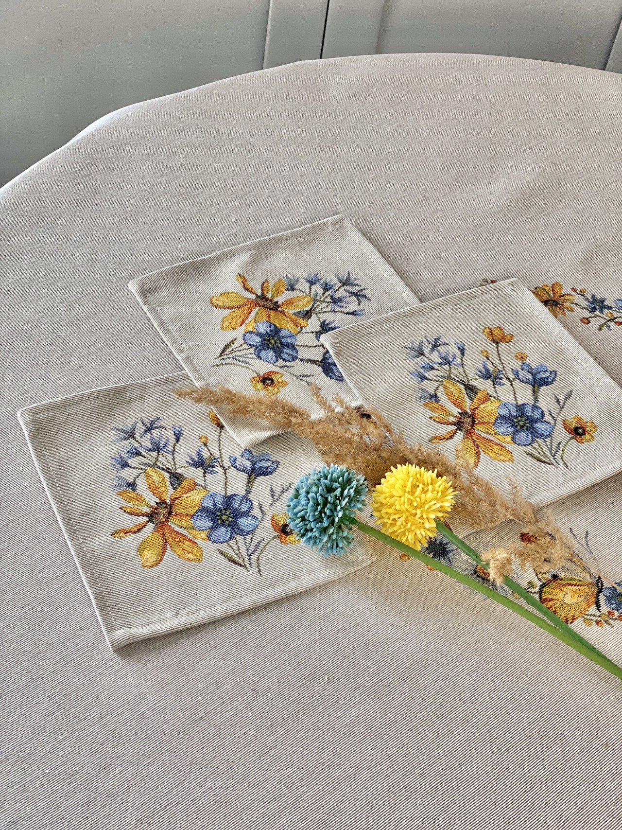 タペストリースクエアマット　花　ウクライナ製　テーブルセンター - 2