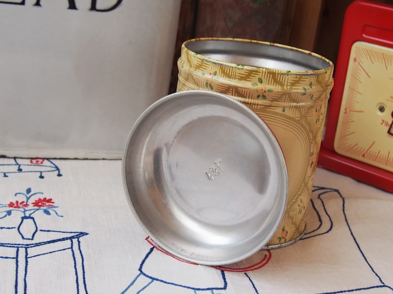 イギリスアンティーク アルミキャニスター TEA | Bonny Bee