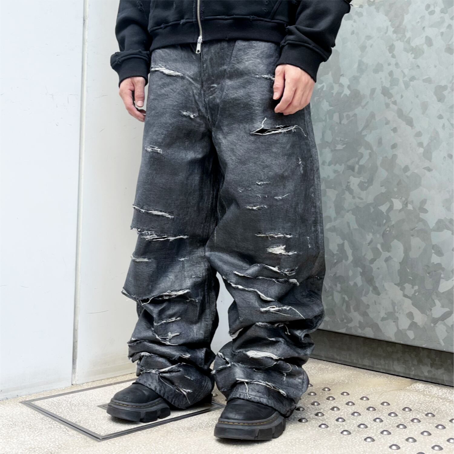 EMOSTANCECLUB / MULTI DISTRESSED COATING BAGGY JEANS | HOLICK