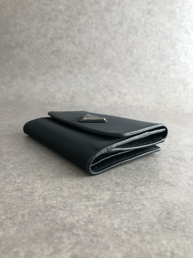 63800 PRADA プラダ 財布 ブラック トライアングルロゴ ナイロン パイピング 二つ折り財布 vintage ヴィンテージ オールド bg5sit
