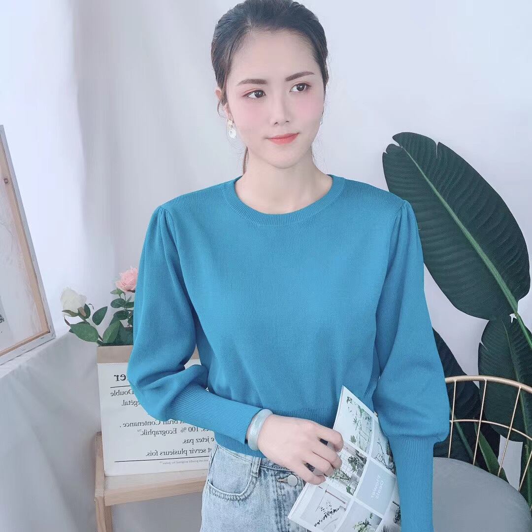 ラウンドネックニット