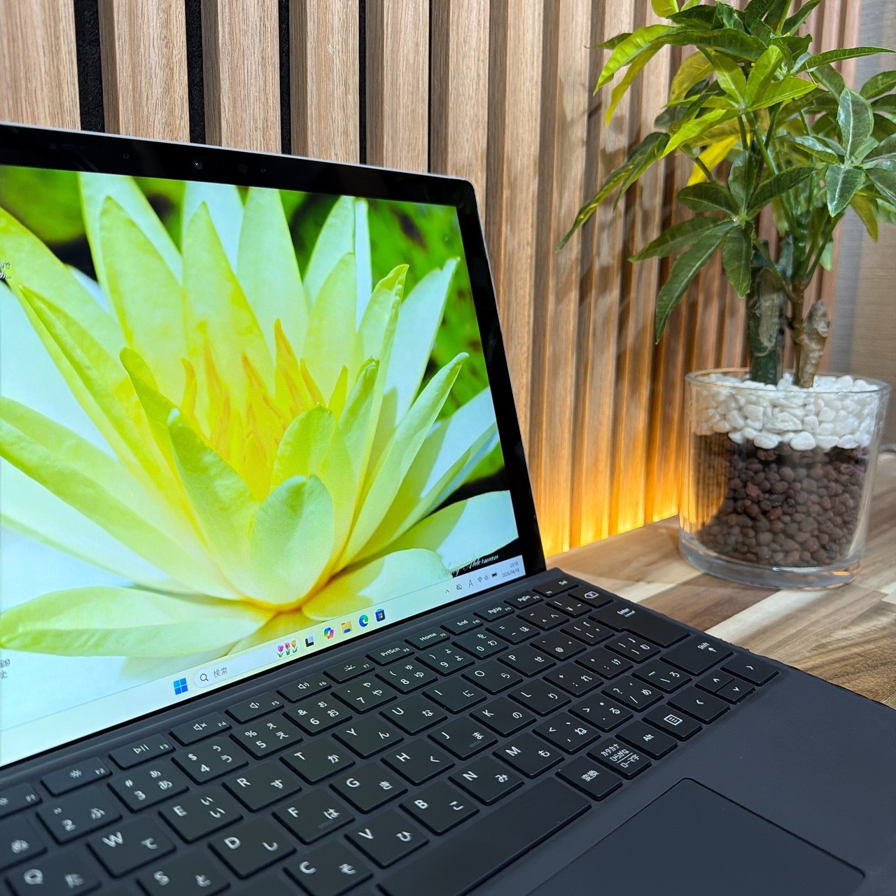 \ 公式ショップ限定価格❣️/ 2in1 上位モデル【Surface Pro 7＋】人気シリーズ メモリ8GB SSD128GB 第11世代 ノートパソコン 安心サポート＆3ヶ月保証付き
