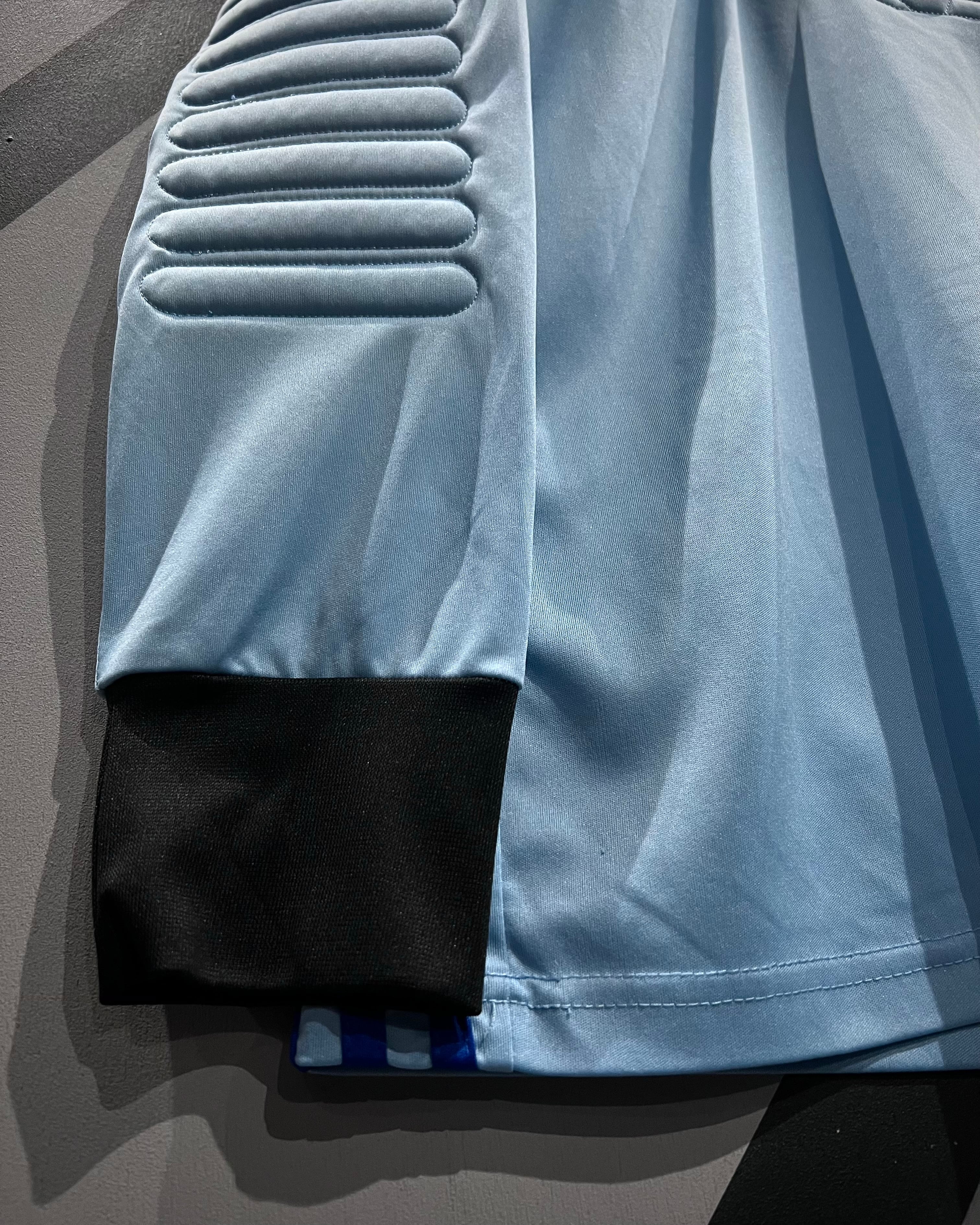 X VINTAGE】Geometric Switching Vintage Goalkeeper Shirt | Caka