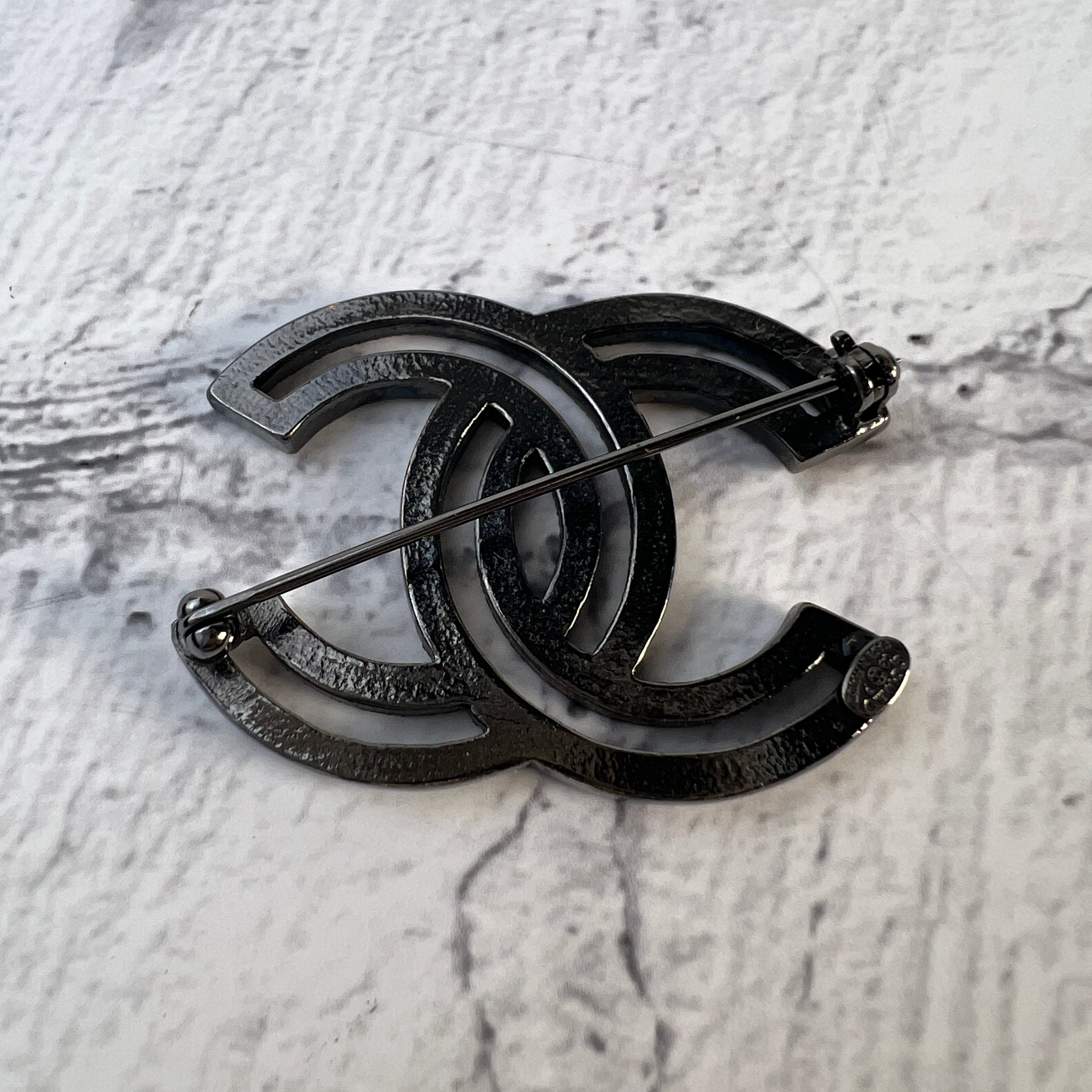 CHANEL シャネル ココマーク ストーン ブローチ シルバー A-8912 | JOLIJOU