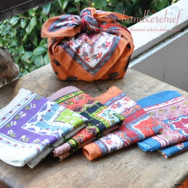 【 送料無料 メール便発送 】 ハンカチ インドハンカチ レディース ハンカチーフ お弁当包み アジアンハンカチ ブロックプリント 綿 インド綿 アジアン雑貨 アジア雑貨 バンダナ おしゃれ お洒落 ヘアバンド 人気 プレゼント アイテム キャンプ イベント エスニック お昼休み メンズ 女性 お父さん お弁当 アイテム オシャレ アジアンハンカチ 学生 社会人 楽しい お弁当 おすすめ アブロイ ABROI