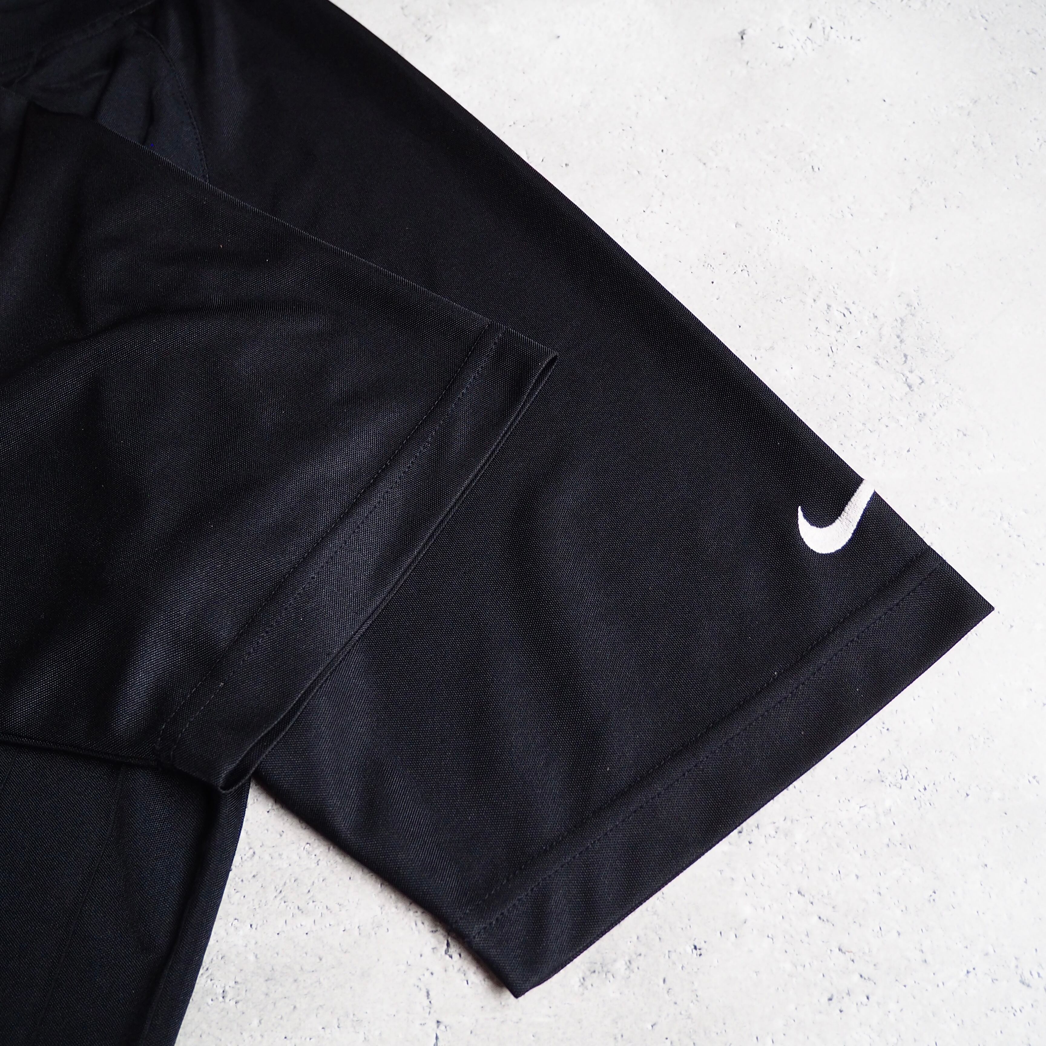 2000s " NIKE " Switching Panel × Logo Design Y2K Track Tee