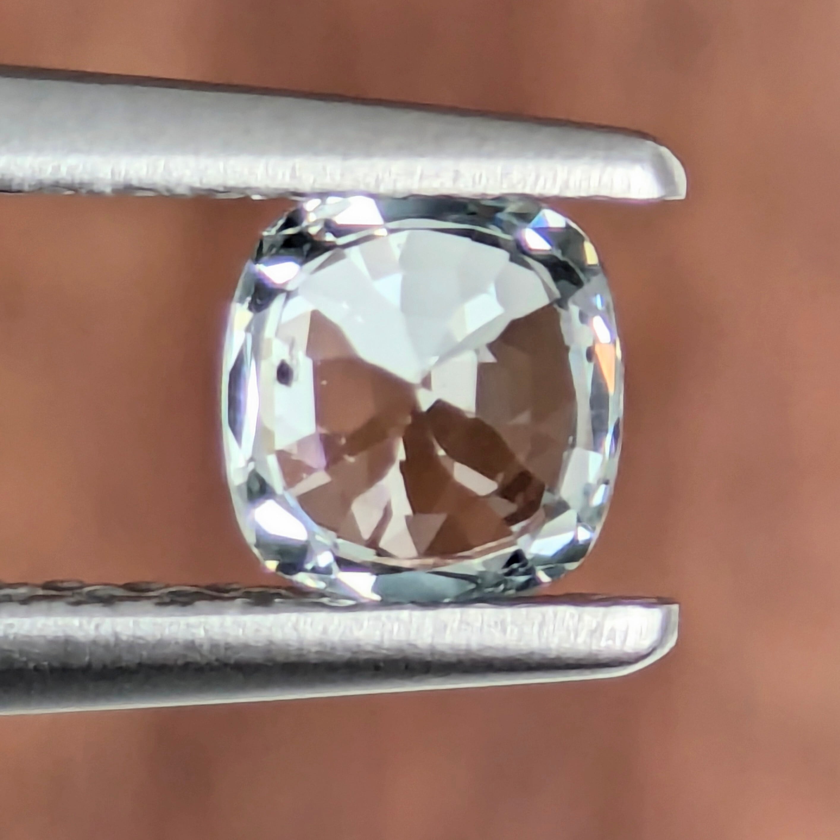 スピネルルース ミャンマー・モゴック産【0.43ct】PRO208474 | Gem's