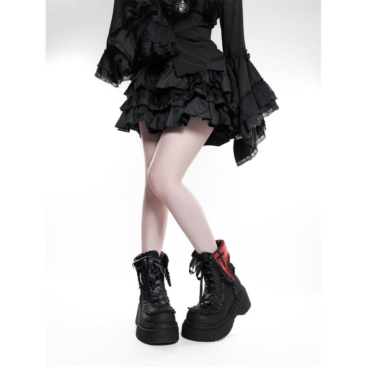 ゴシッククロス厚底ブーツ | Maiden's Rêve