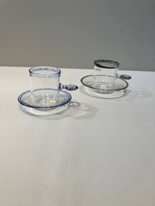 ⑥-1　デミタスカップ＆ソーサー（持ち手横向き）　耐熱ガラス製　　１セット限り