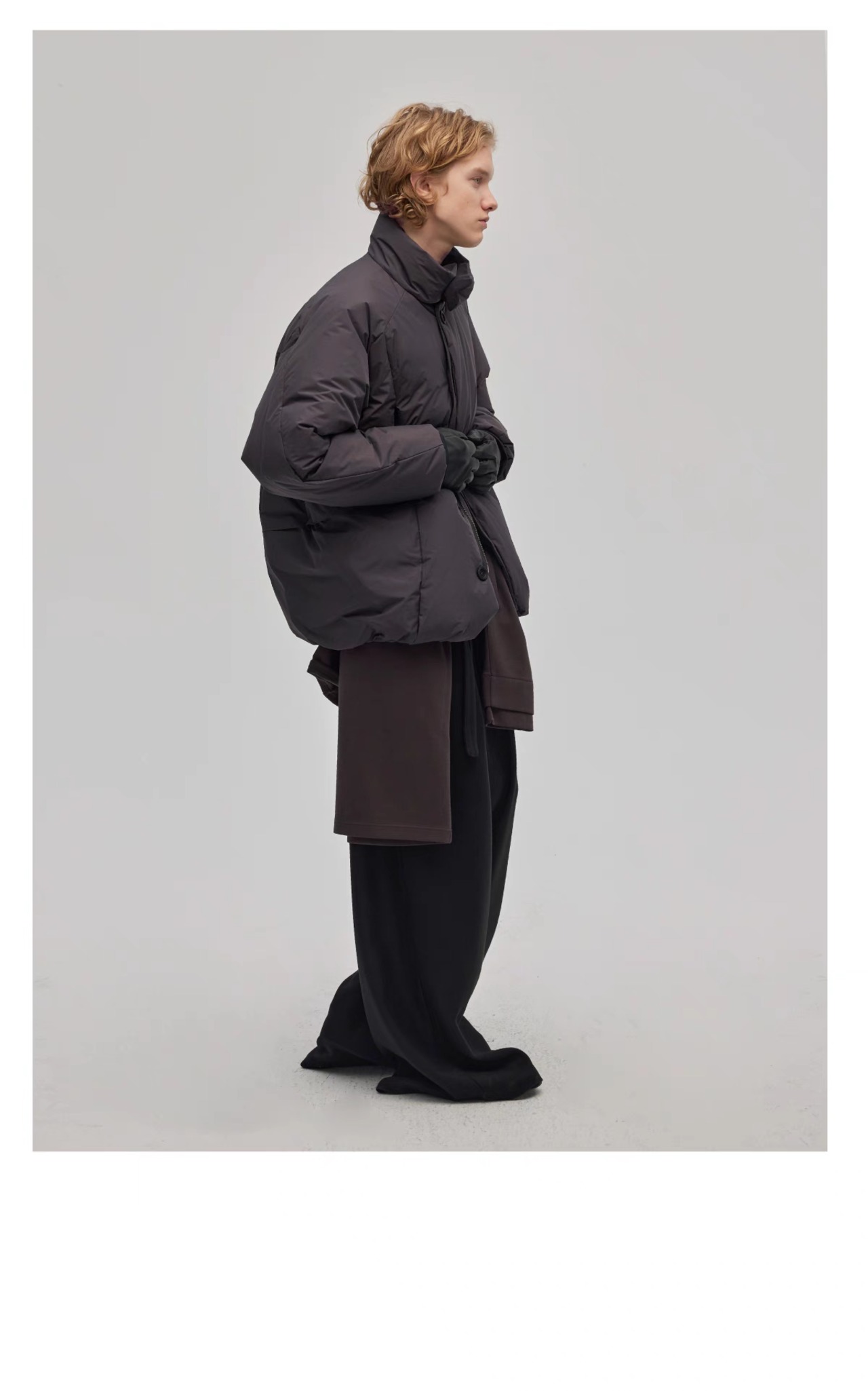 DECESOLO 24AWウォームスタンドアップカラーダウンジャケット