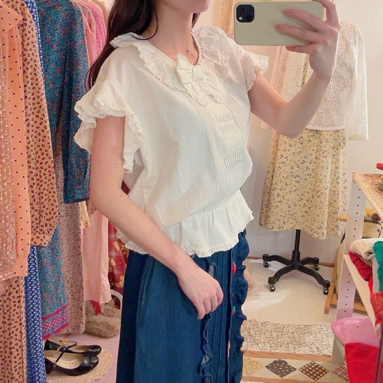 INGEBORG / frill collar ribbon blouse