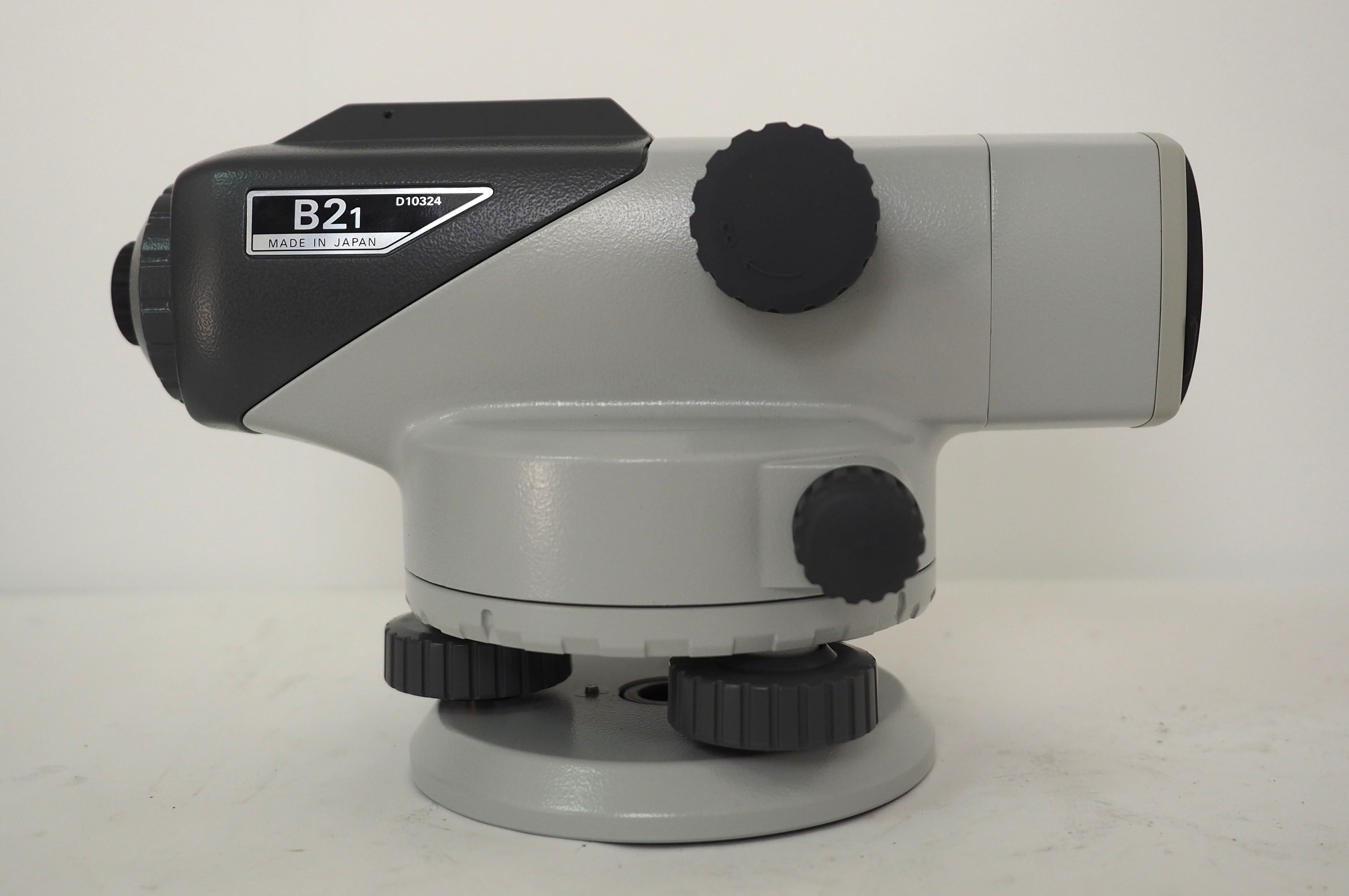 SOKIA 回転レベル LP31A +受光器LR200セット 回転レーザーレベル LP31A | 計測器・測定器のレンタルなら日本マーツ